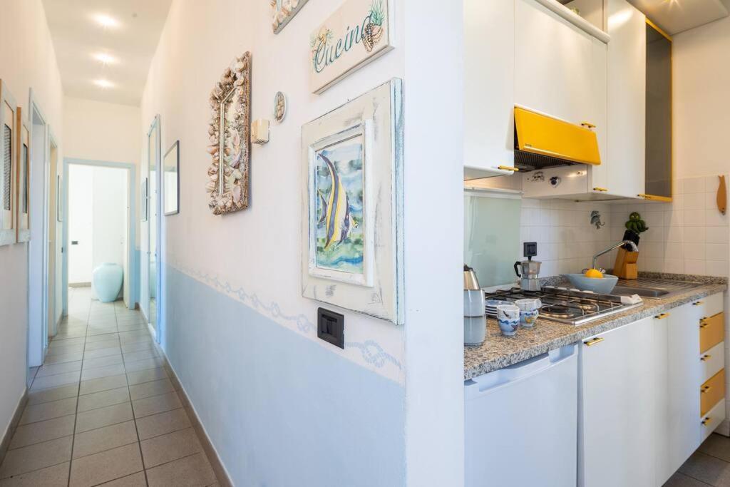 Art Of Living 100 Meters From The Sea. Apartment Marina di Pietrasanta Bagian luar foto