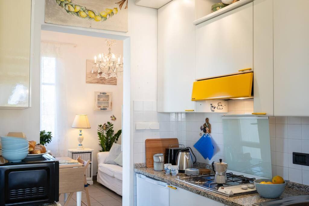 Art Of Living 100 Meters From The Sea. Apartment Marina di Pietrasanta Bagian luar foto