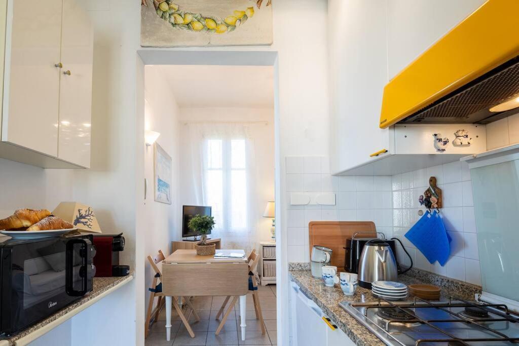 Art Of Living 100 Meters From The Sea. Apartment Marina di Pietrasanta Bagian luar foto